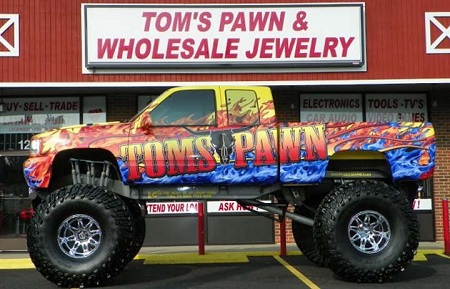 Tom's Pawn & Wholesale Jewelry store photo